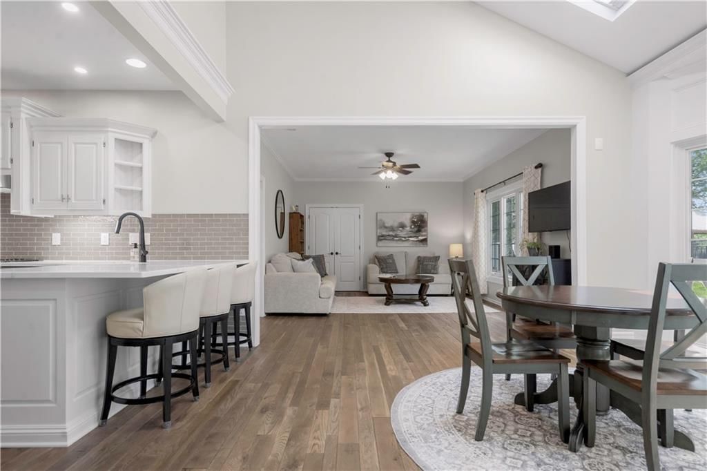 15618 Meadowbrook Court — photo 16