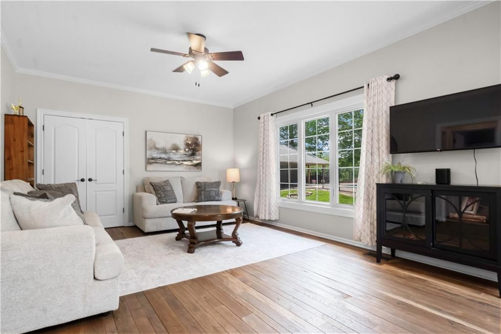 15618 Meadowbrook Court — photo 27