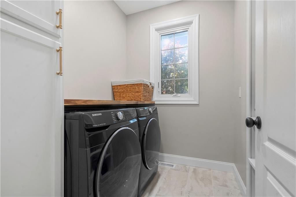 15618 Meadowbrook Court — photo 32