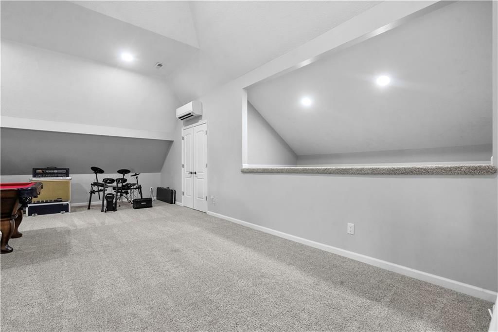 15618 Meadowbrook Court — photo 43
