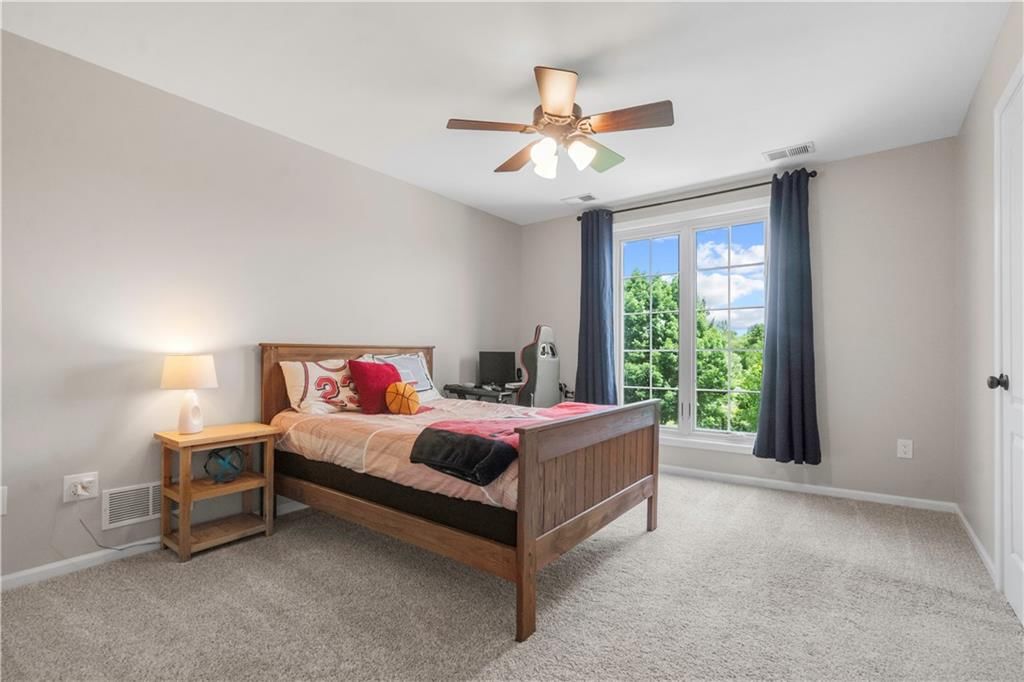 15618 Meadowbrook Court — photo 48