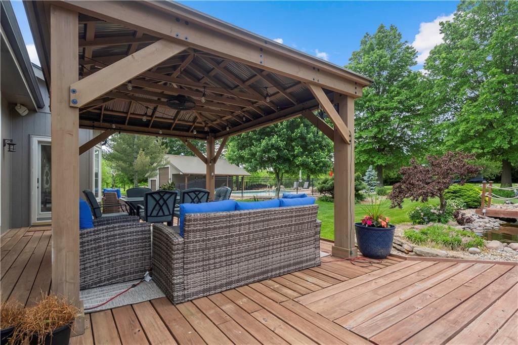 15618 Meadowbrook Court — photo 54