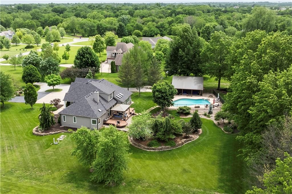 15618 Meadowbrook Court — photo 69