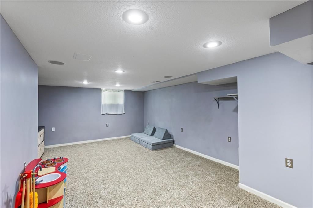 14401 Craig Avenue — photo 31