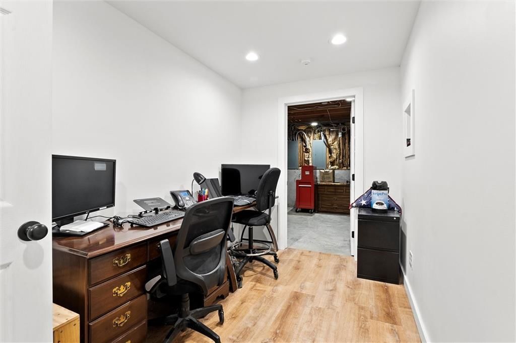 300 SW Green Teal Street — photo 28