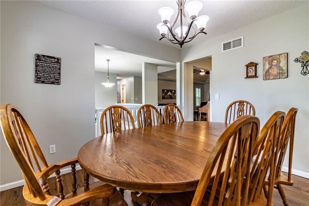 816 Hazelwood Court — photo 18