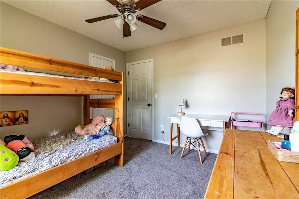 816 Hazelwood Court — photo 22