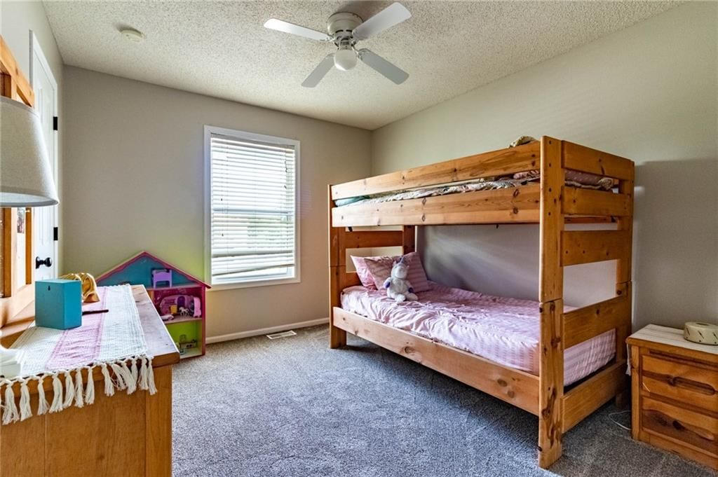 816 Hazelwood Court — photo 23