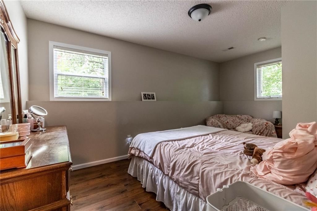 816 Hazelwood Court — photo 32
