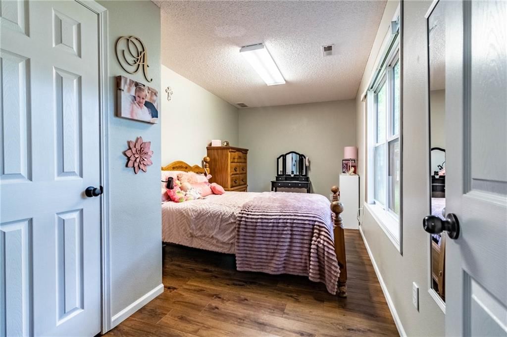 816 Hazelwood Court — photo 35