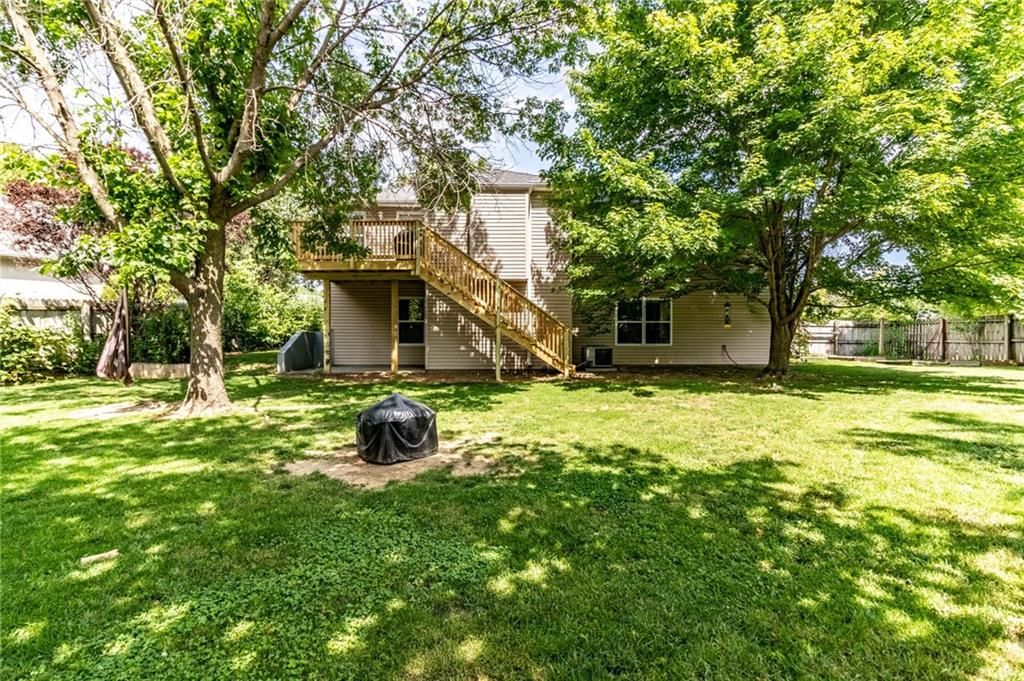 816 Hazelwood Court — photo 37