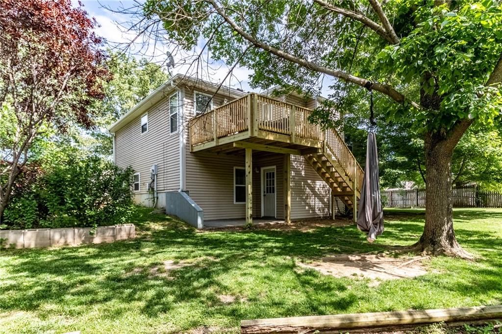 816 Hazelwood Court — photo 38