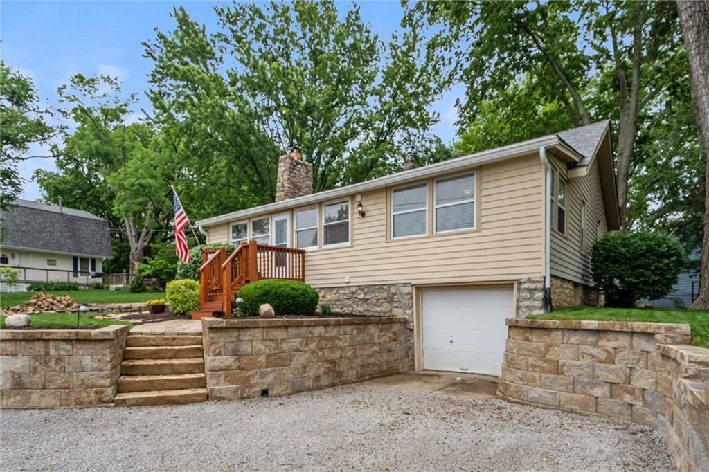 50 Emerald Shore Drive — photo 3