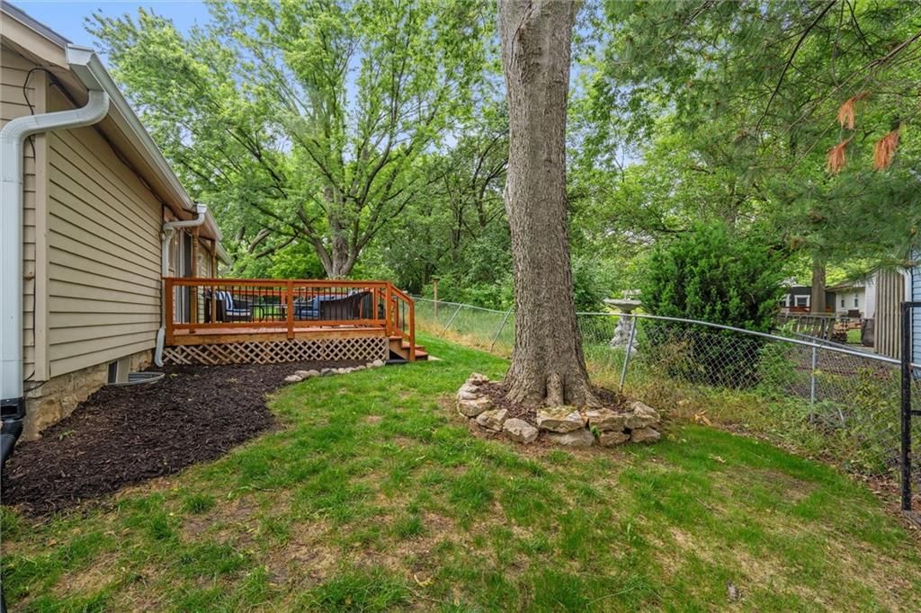 50 Emerald Shore Drive — photo 31