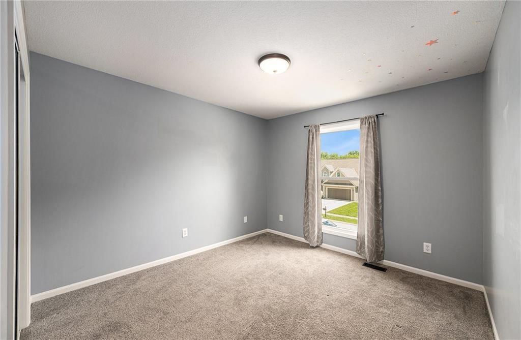 412 Fletcher Drive — photo 16