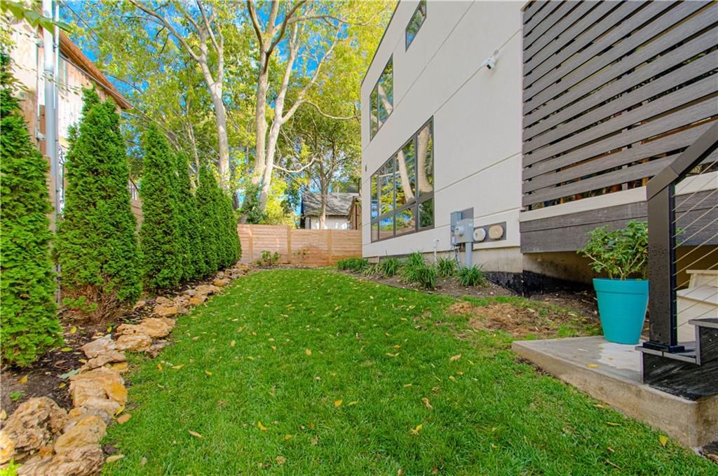 4620 Genessee Street — photo 47