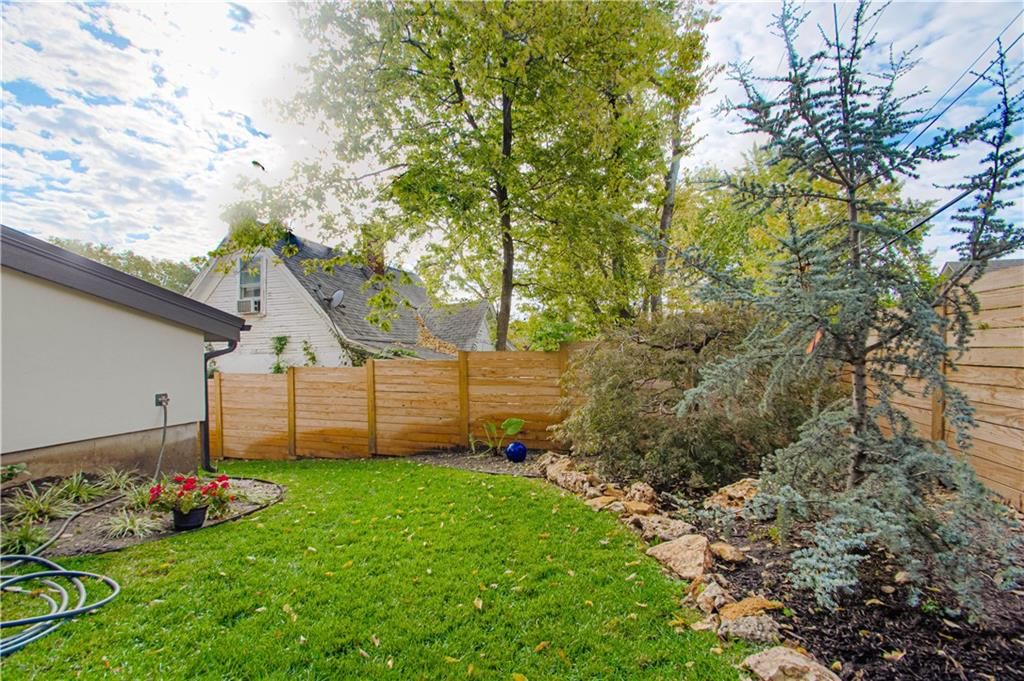 4620 Genessee Street — photo 48