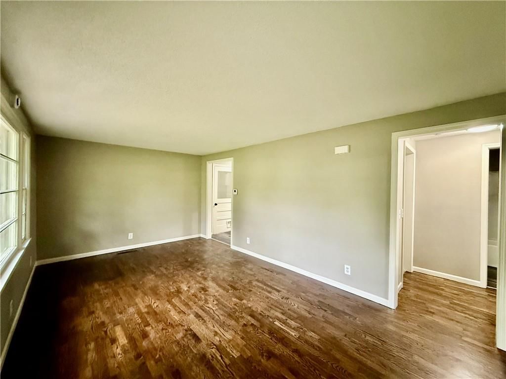 1202 Duck Road — photo 3