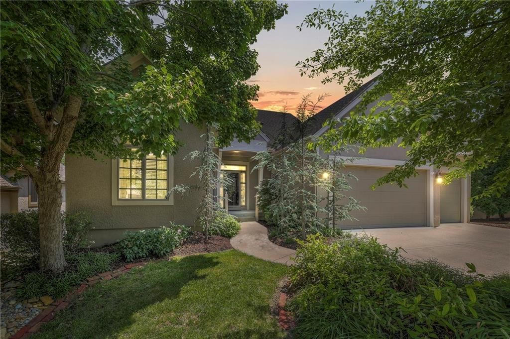 16017 Kessler Street, Overland Park, KS