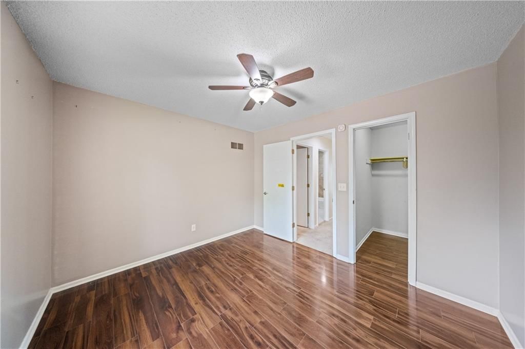 10052 ROSEHILL Road — photo 13