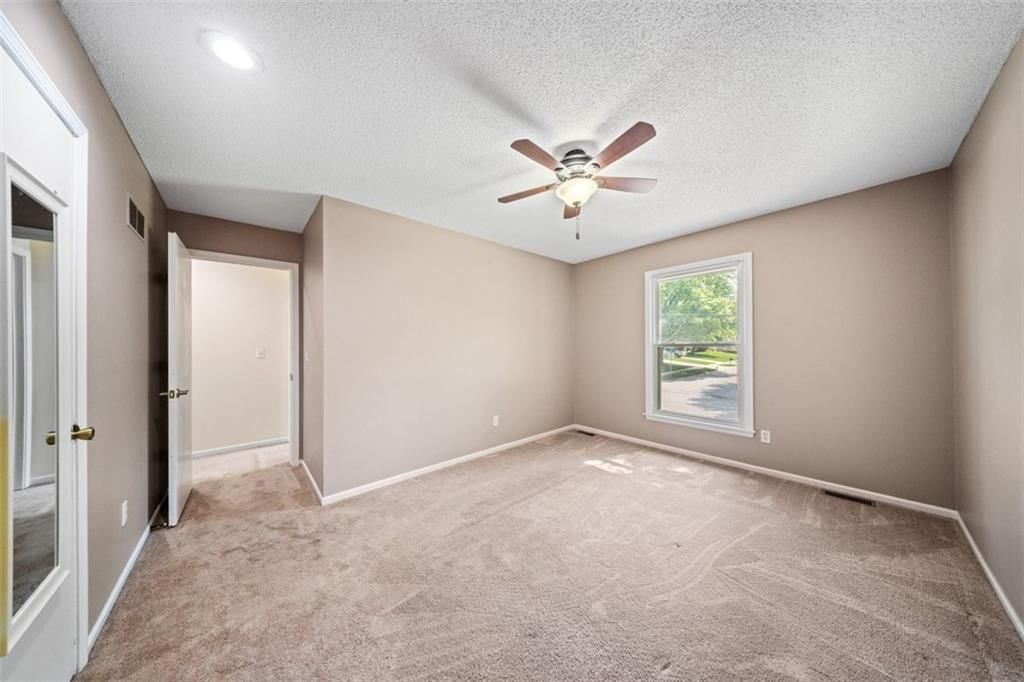 10052 ROSEHILL Road — photo 14