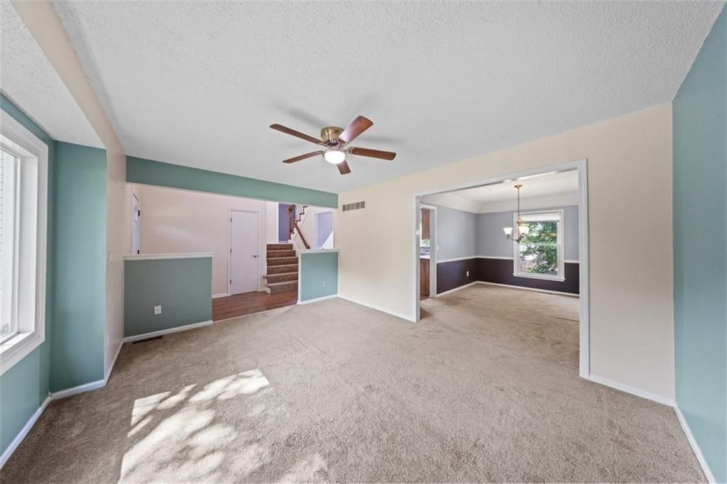 10052 ROSEHILL Road — photo 3