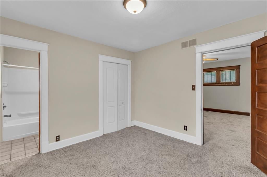 1403 S STERLING Avenue — photo 15