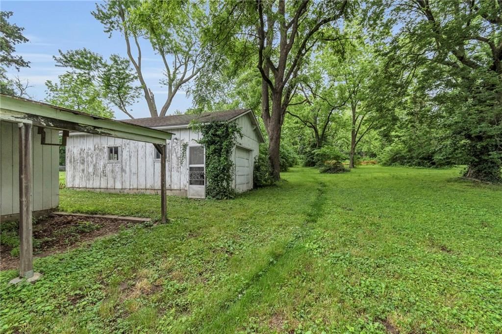 1403 S STERLING Avenue — photo 22