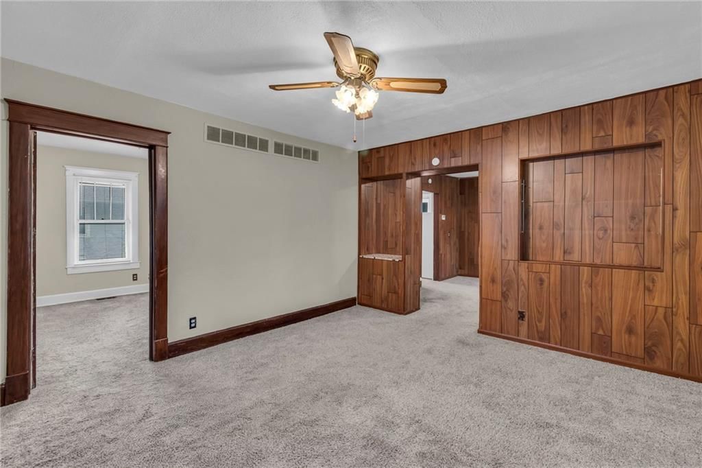 1403 S STERLING Avenue — photo 6