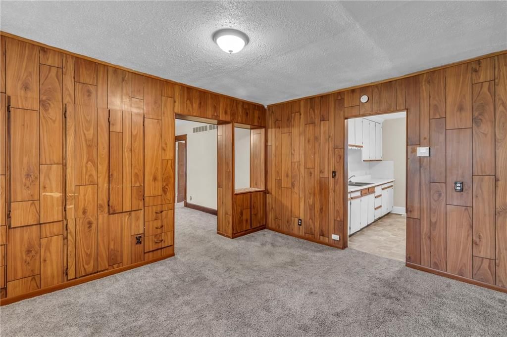 1403 S STERLING Avenue — photo 8