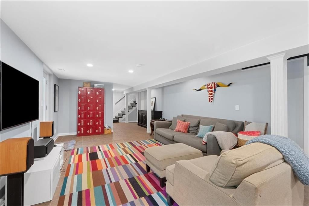8308 Meadow Lane — photo 36