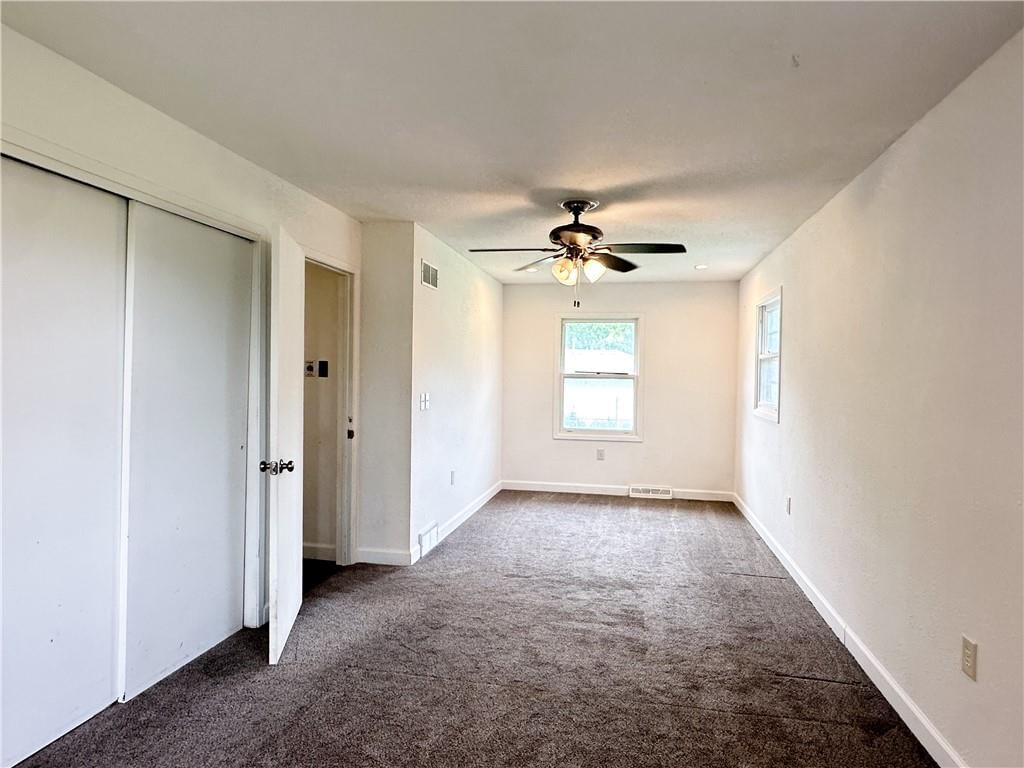 609 N Broadway Street — photo 14