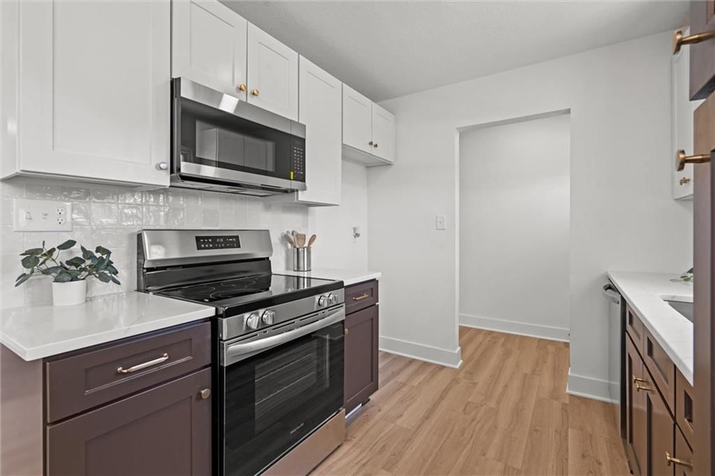 2501 NW Kingsridge Drive — photo 11