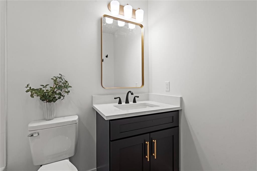 2501 NW Kingsridge Drive — photo 14