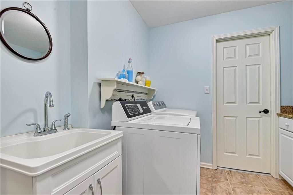8203 Parkhill Circle — photo 28