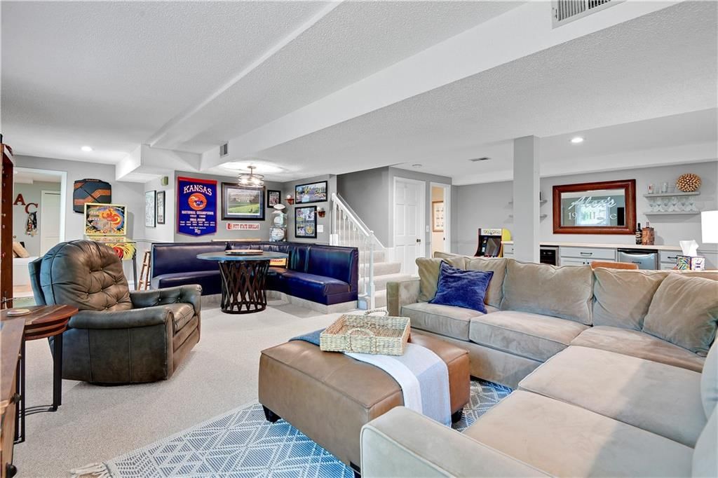 8203 Parkhill Circle — photo 36