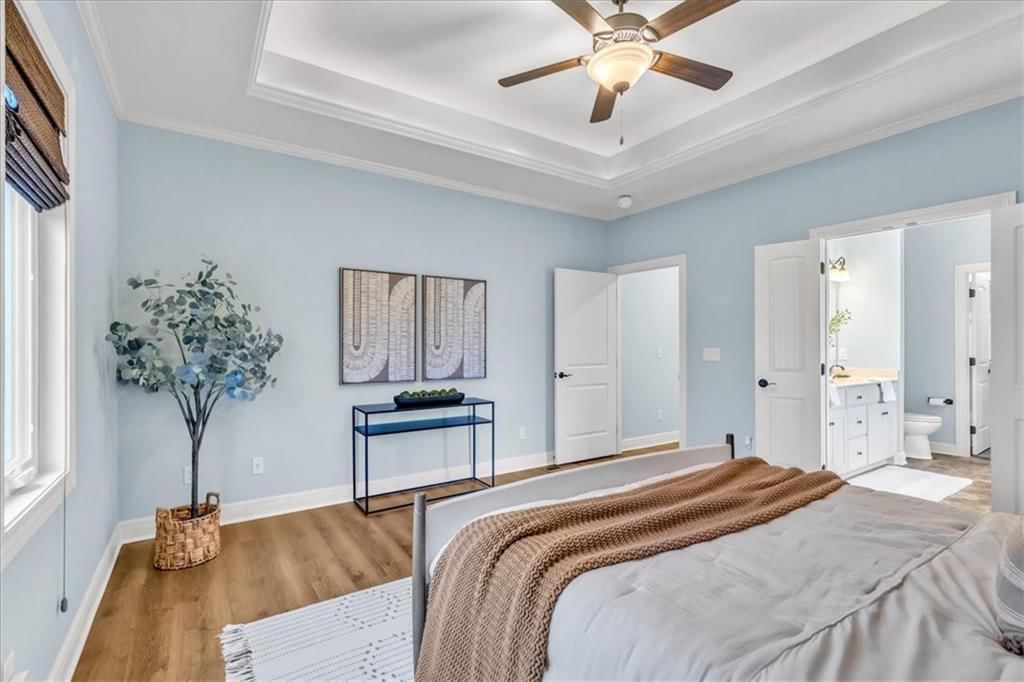 1718 NE Chapel Woods Drive — photo 11