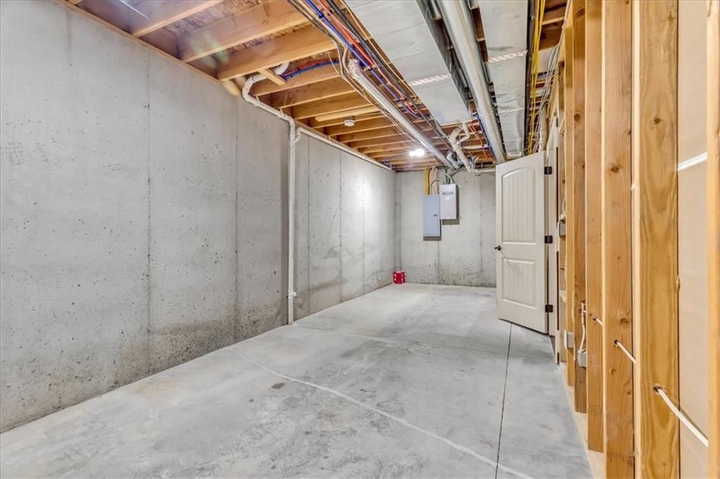 1718 NE Chapel Woods Drive — photo 20