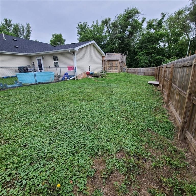 1525 DUNCAN Street — photo 11
