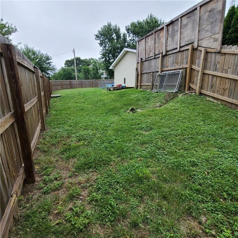 1525 DUNCAN Street — photo 13