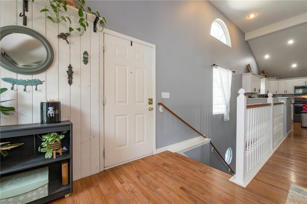 8601 England Street — photo 29