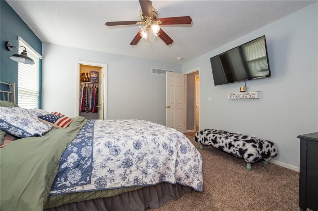 8601 England Street — photo 34