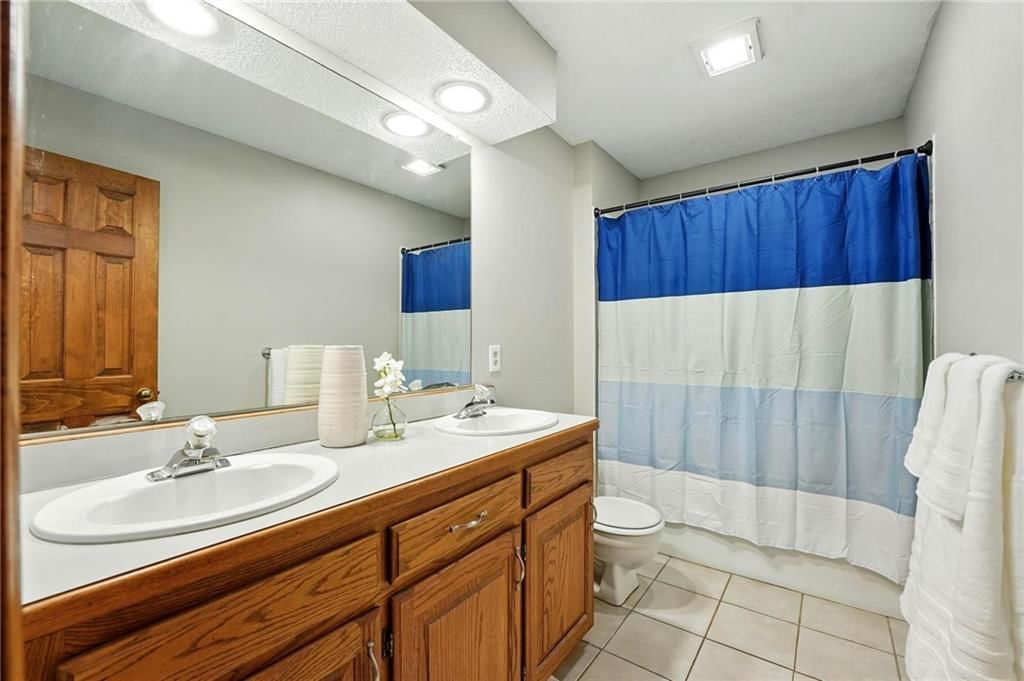 8025 Woodstone Street — photo 23