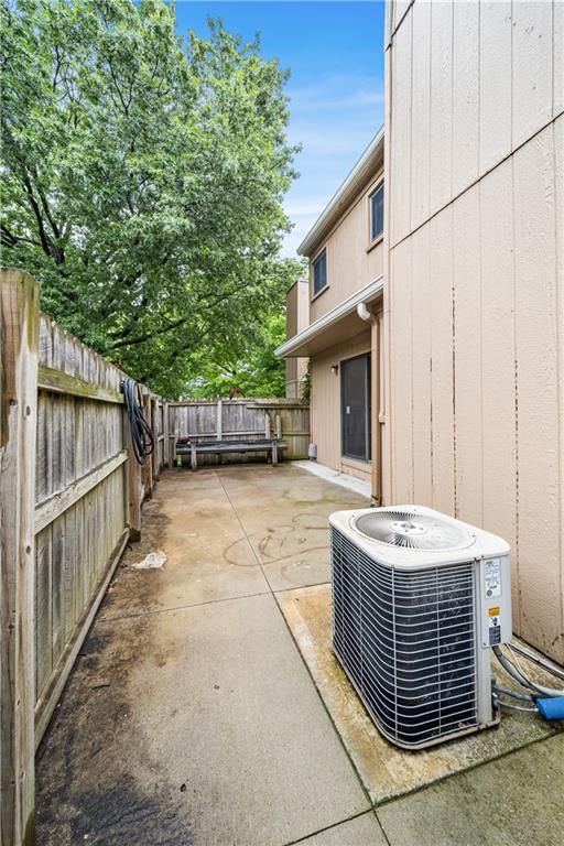 12904 W 67th Street — photo 30