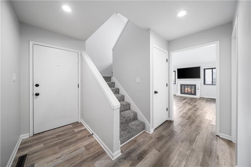 12904 W 67th Street — photo 8