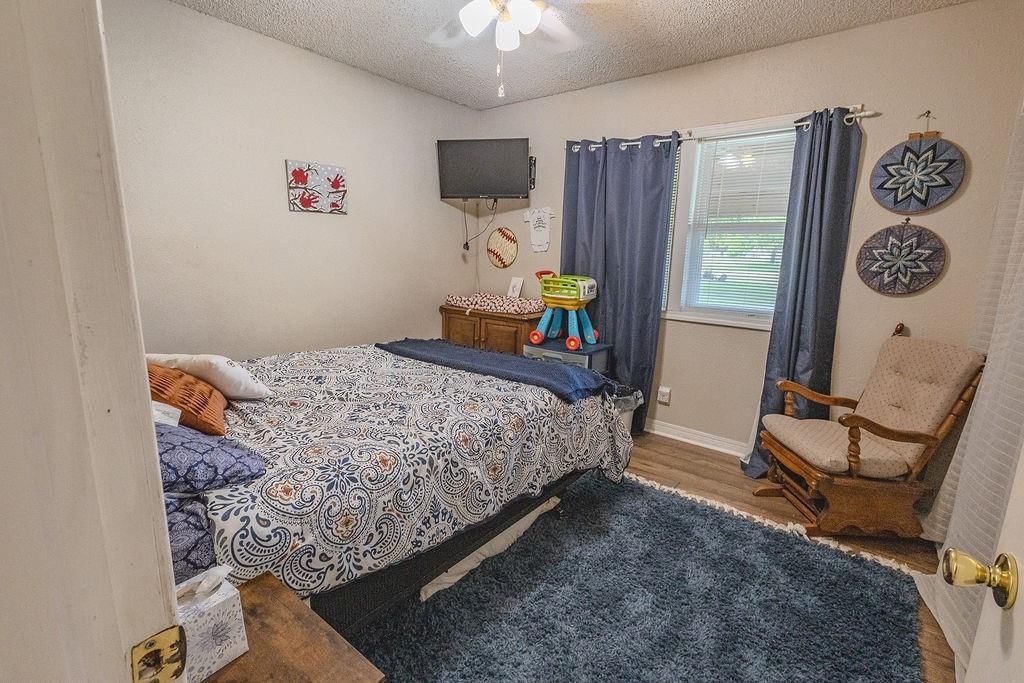 3005 W 8th Street — photo 12