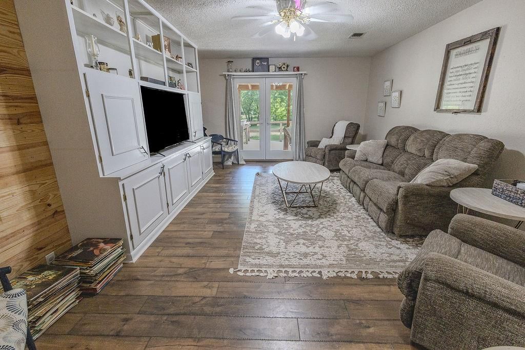 3005 W 8th Street — photo 10