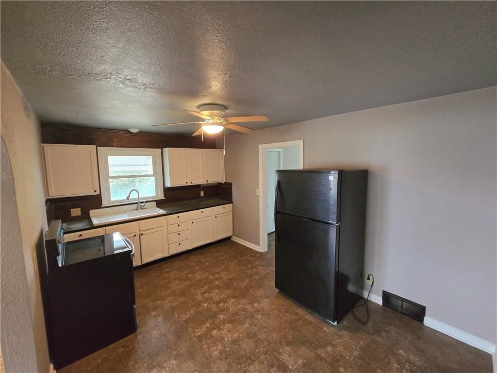 302 N 3rd Street — photo 3