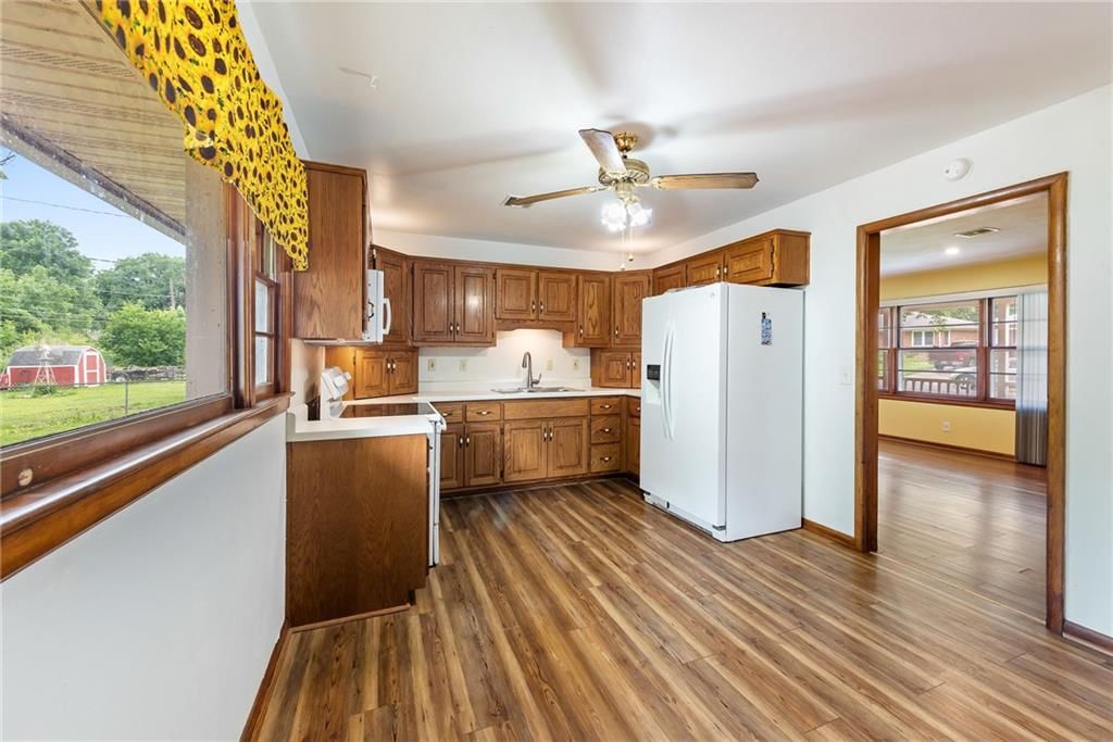 1630 W 5th Street — photo 16