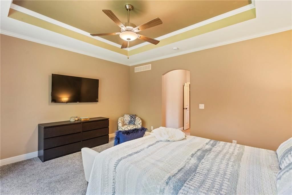 11446 S Longview Road — photo 32